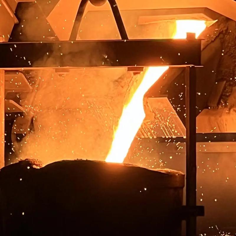 鑄造生產(chǎn)現(xiàn)場#專業(yè)中頻感應(yīng)電爐制造商#重慶科昂機(jī)電